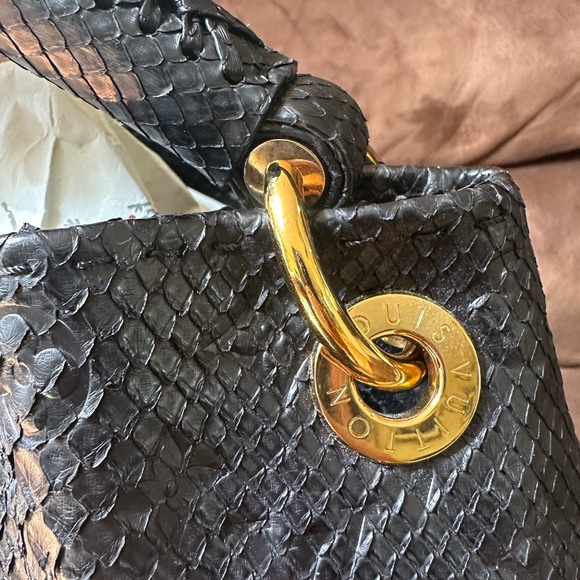 Louis Vuitton Python Artsy - Picture 5 of 15